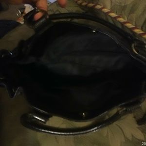 G by Guess Bags - 💝FINAL MARK DOWN 💕Guess purse G by Guess Bags - 💝FINAL MARK DOWN 💕Guess purse